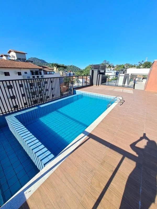 Apto com piscina entre Praias do Tenório e Praia Grande - Grupo Sena Consultoria Imobiliária