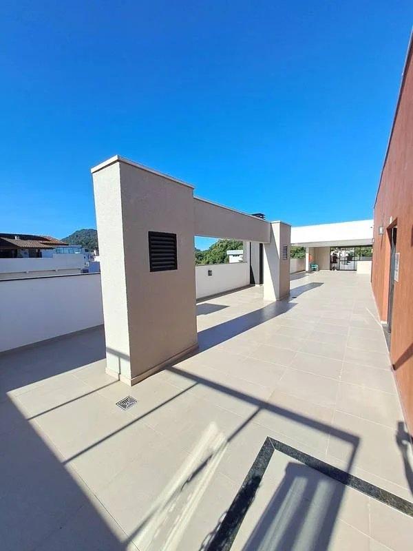 Apto com piscina entre Praias do Tenório e Praia Grande - Grupo Sena Consultoria Imobiliária