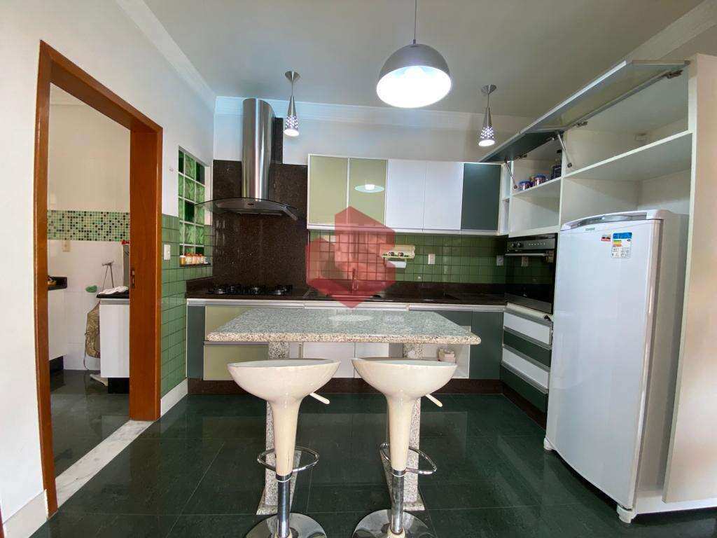 Casa à venda em Caçapava, Parque Residencial Santo André, com 3 quartos, 228,75m² - Grupo Sena Consultoria Imobiliária