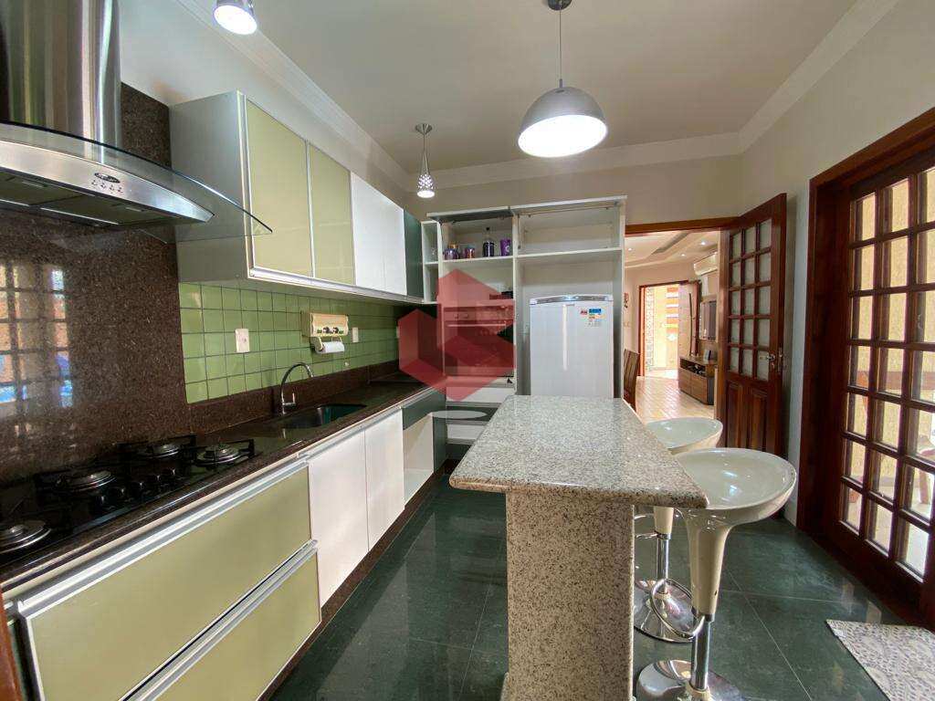 Casa à venda em Caçapava, Parque Residencial Santo André, com 3 quartos, 228,75m² - Grupo Sena Consultoria Imobiliária