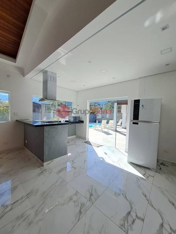 Casa à venda em condomínio fechado no Horto Florestal em Ubatuba - Grupo Sena Consultoria Imobiliária