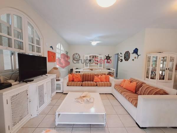 Casa à venda com 5 dormitórios em Condomínio Pé na Areia na Praia da Enseada em Ubatuba - Grupo Sena Consultoria Imobiliária