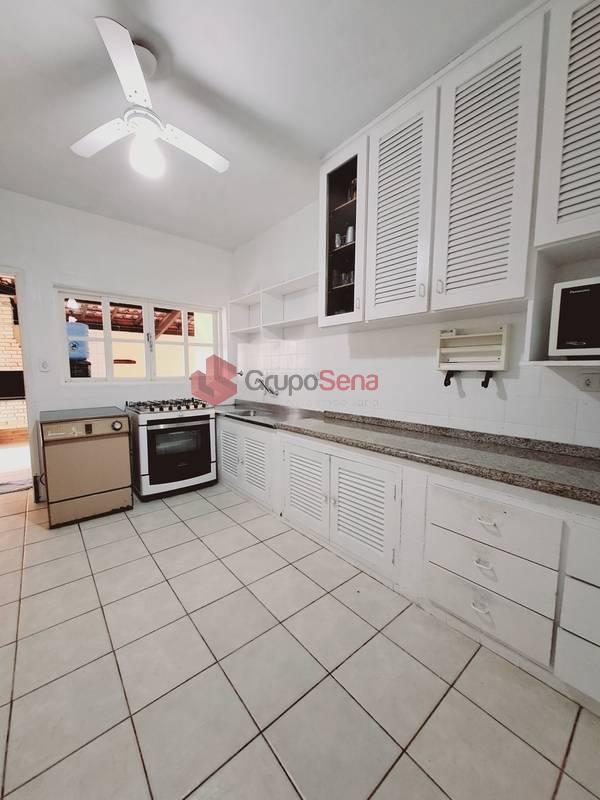 Casa à venda com 5 dormitórios em Condomínio Pé na Areia na Praia da Enseada em Ubatuba - Grupo Sena Consultoria Imobiliária